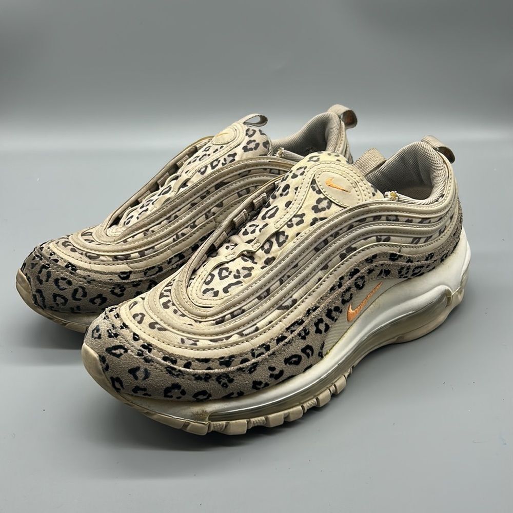 Nike Women’s Leopard with Orange AirMax Sz 7 - Picture 2 of 10